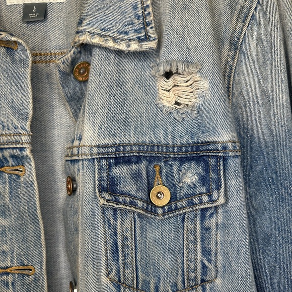 Old Navy Women Jean Jacket Size L - Picture 4 of 4